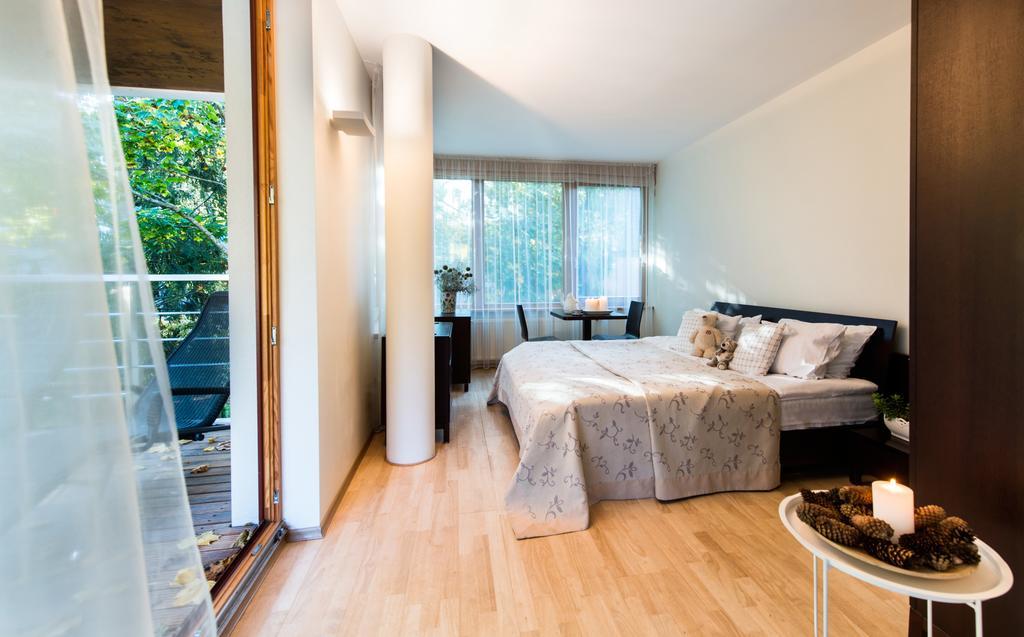 Apartamentai Tylios Pusys Паланга Стая снимка